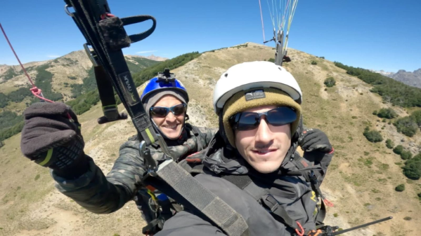 Vuelo en parapente sobre Bariloche, Patagonia argentina