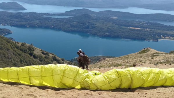 Vuelo en parapente sobre Bariloche, Patagonia argentina