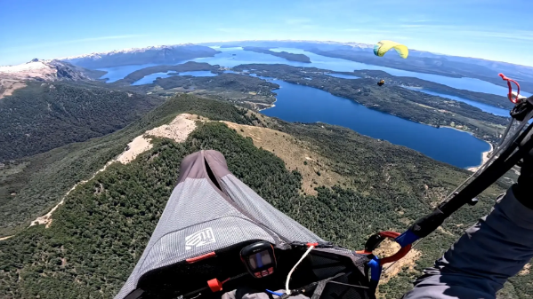 Vuelo en parapente sobre Bariloche, Patagonia argentina