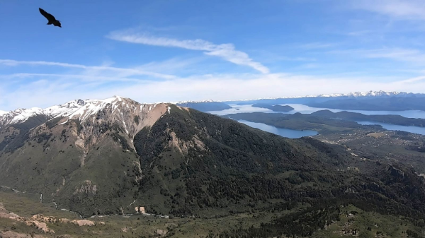 Vuelo en parapente sobre Bariloche, Patagonia argentina
